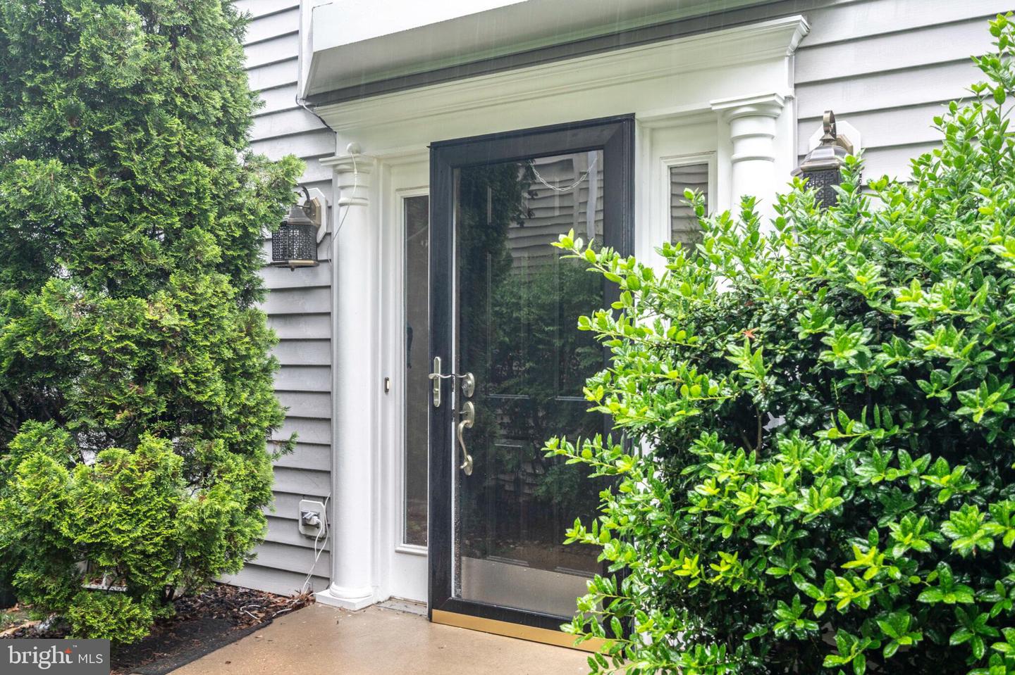 414 S WAYNE ST, ARLINGTON, Virginia 22204, 4 Bedrooms Bedrooms, ,3 BathroomsBathrooms,Residential,For sale,414 S WAYNE ST,VAAR2057570 MLS # VAAR2057570