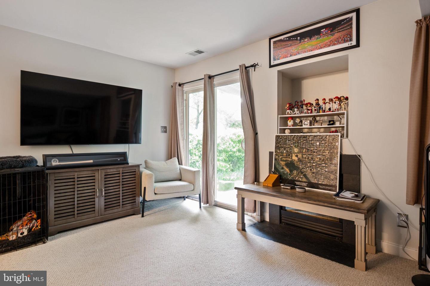 414 S WAYNE ST, ARLINGTON, Virginia 22204, 4 Bedrooms Bedrooms, ,3 BathroomsBathrooms,Residential,For sale,414 S WAYNE ST,VAAR2057570 MLS # VAAR2057570