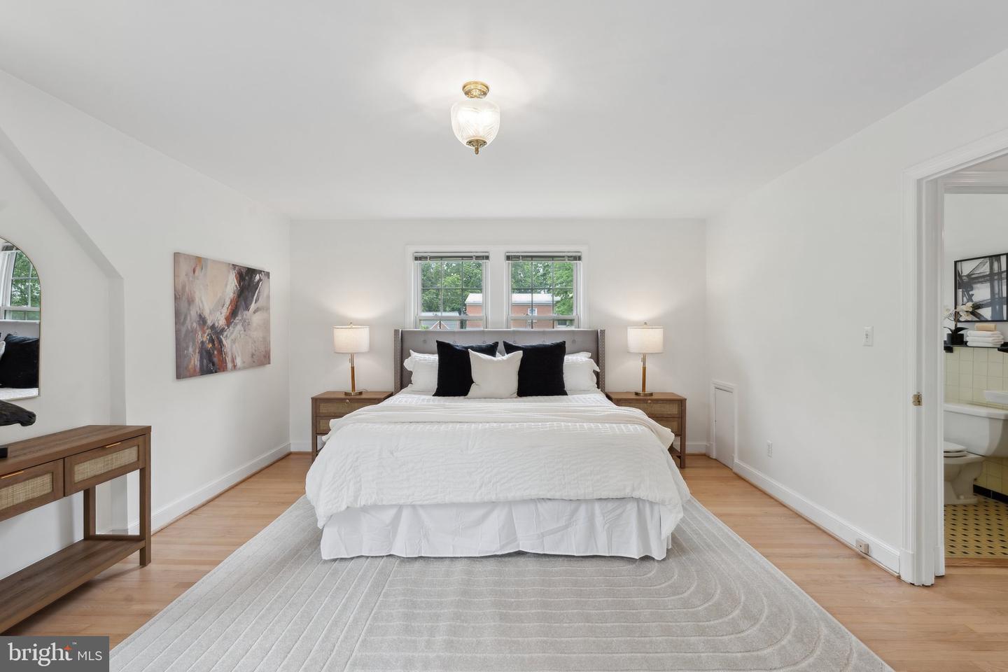 1725 OAKCREST DR, ALEXANDRIA, Virginia 22302, 3 Bedrooms Bedrooms, ,2 BathroomsBathrooms,Residential,For sale,1725 OAKCREST DR,VAAX2045412 MLS # VAAX2045412