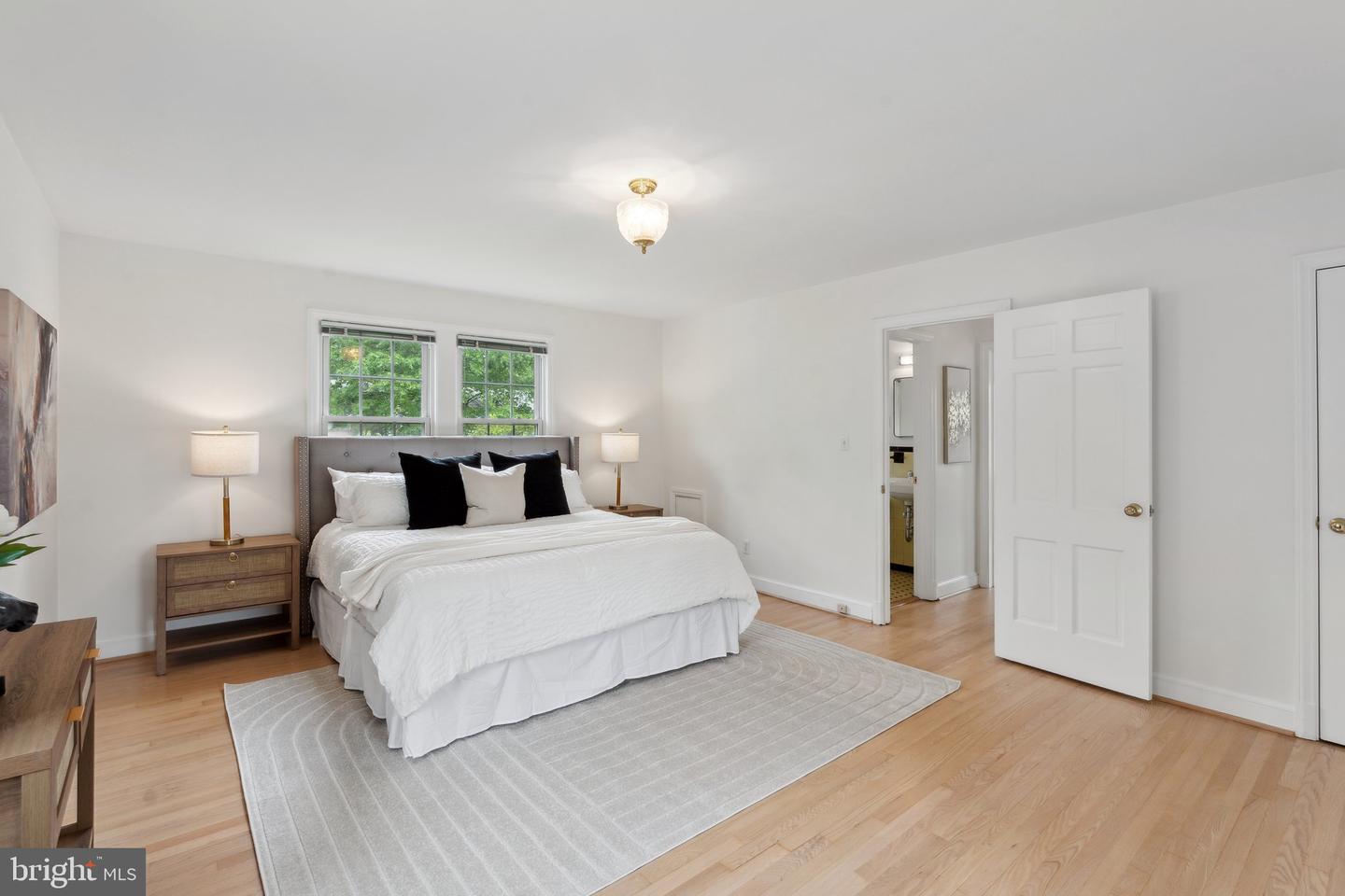 1725 OAKCREST DR, ALEXANDRIA, Virginia 22302, 3 Bedrooms Bedrooms, ,2 BathroomsBathrooms,Residential,For sale,1725 OAKCREST DR,VAAX2045412 MLS # VAAX2045412