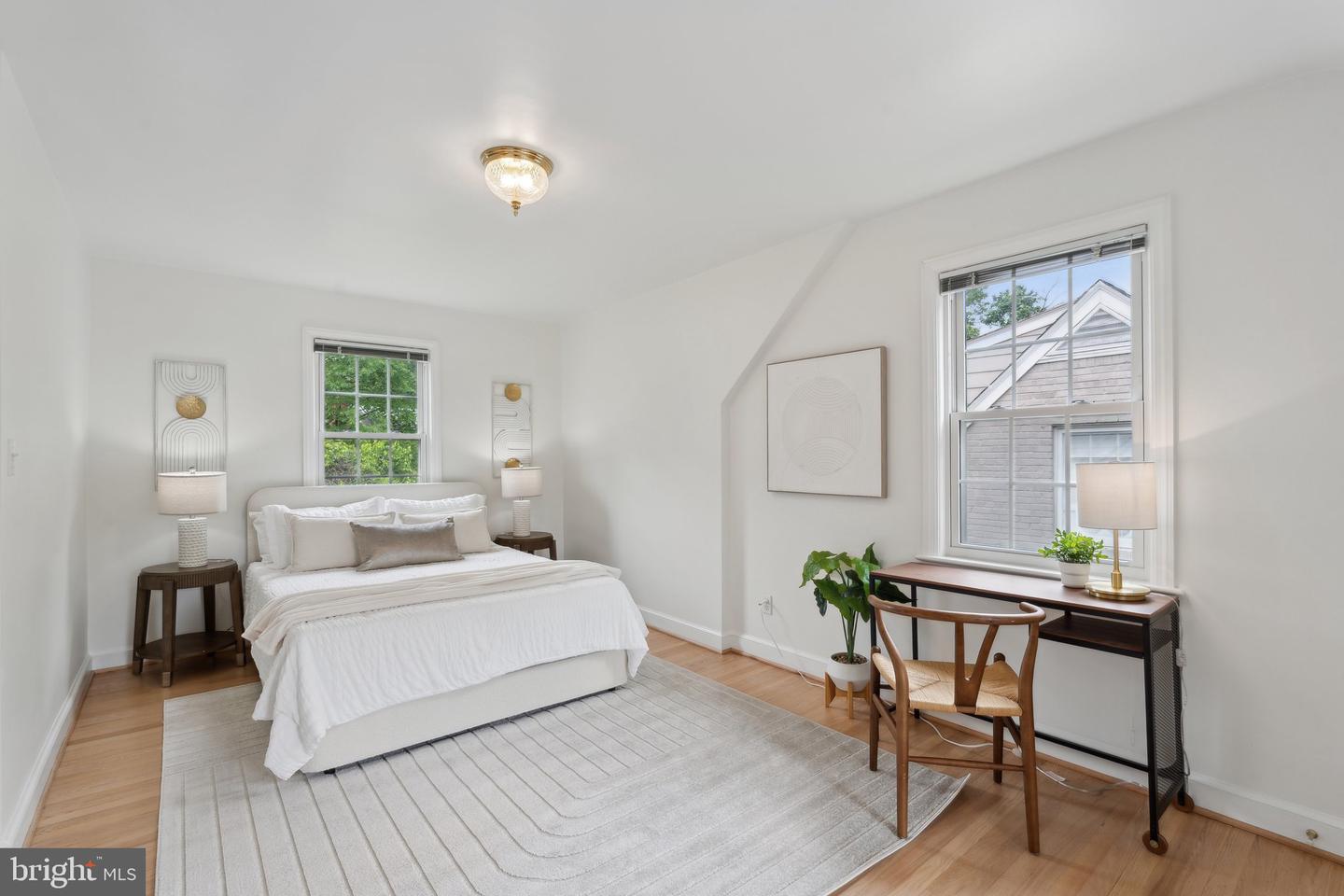 1725 OAKCREST DR, ALEXANDRIA, Virginia 22302, 3 Bedrooms Bedrooms, ,2 BathroomsBathrooms,Residential,For sale,1725 OAKCREST DR,VAAX2045412 MLS # VAAX2045412