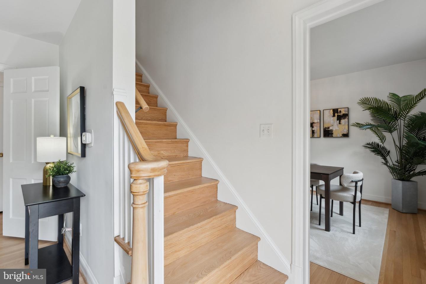 1725 OAKCREST DR, ALEXANDRIA, Virginia 22302, 3 Bedrooms Bedrooms, ,2 BathroomsBathrooms,Residential,For sale,1725 OAKCREST DR,VAAX2045412 MLS # VAAX2045412