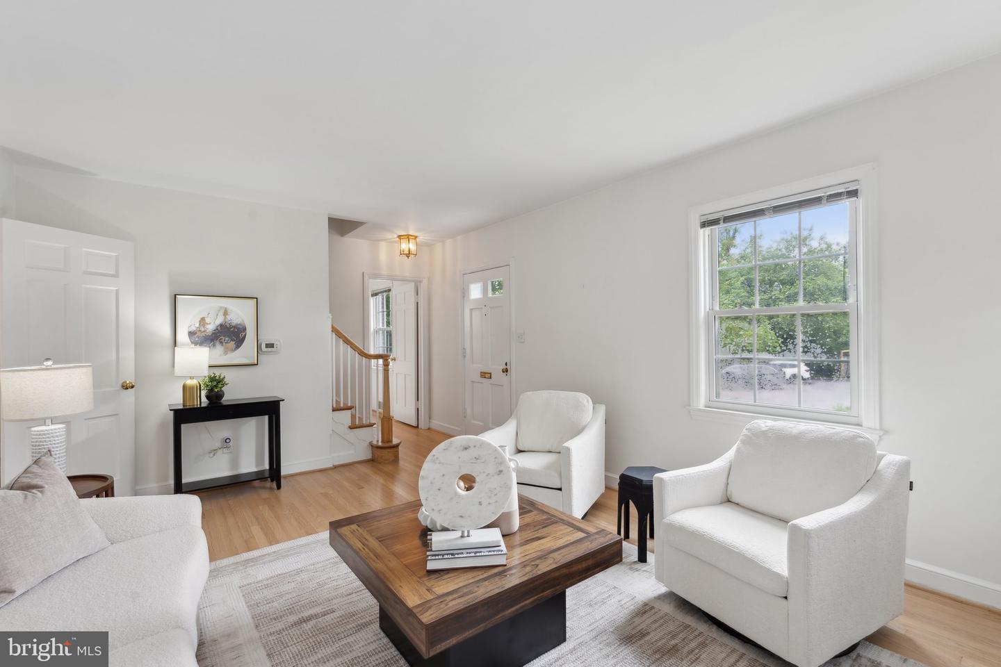 1725 OAKCREST DR, ALEXANDRIA, Virginia 22302, 3 Bedrooms Bedrooms, ,2 BathroomsBathrooms,Residential,For sale,1725 OAKCREST DR,VAAX2045412 MLS # VAAX2045412