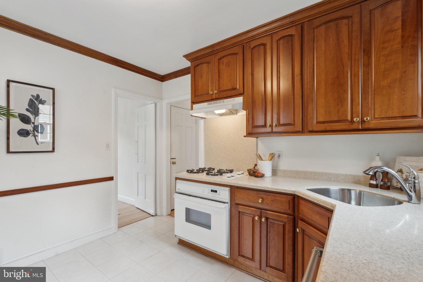 1725 OAKCREST DR, ALEXANDRIA, Virginia 22302, 3 Bedrooms Bedrooms, ,2 BathroomsBathrooms,Residential,For sale,1725 OAKCREST DR,VAAX2045412 MLS # VAAX2045412