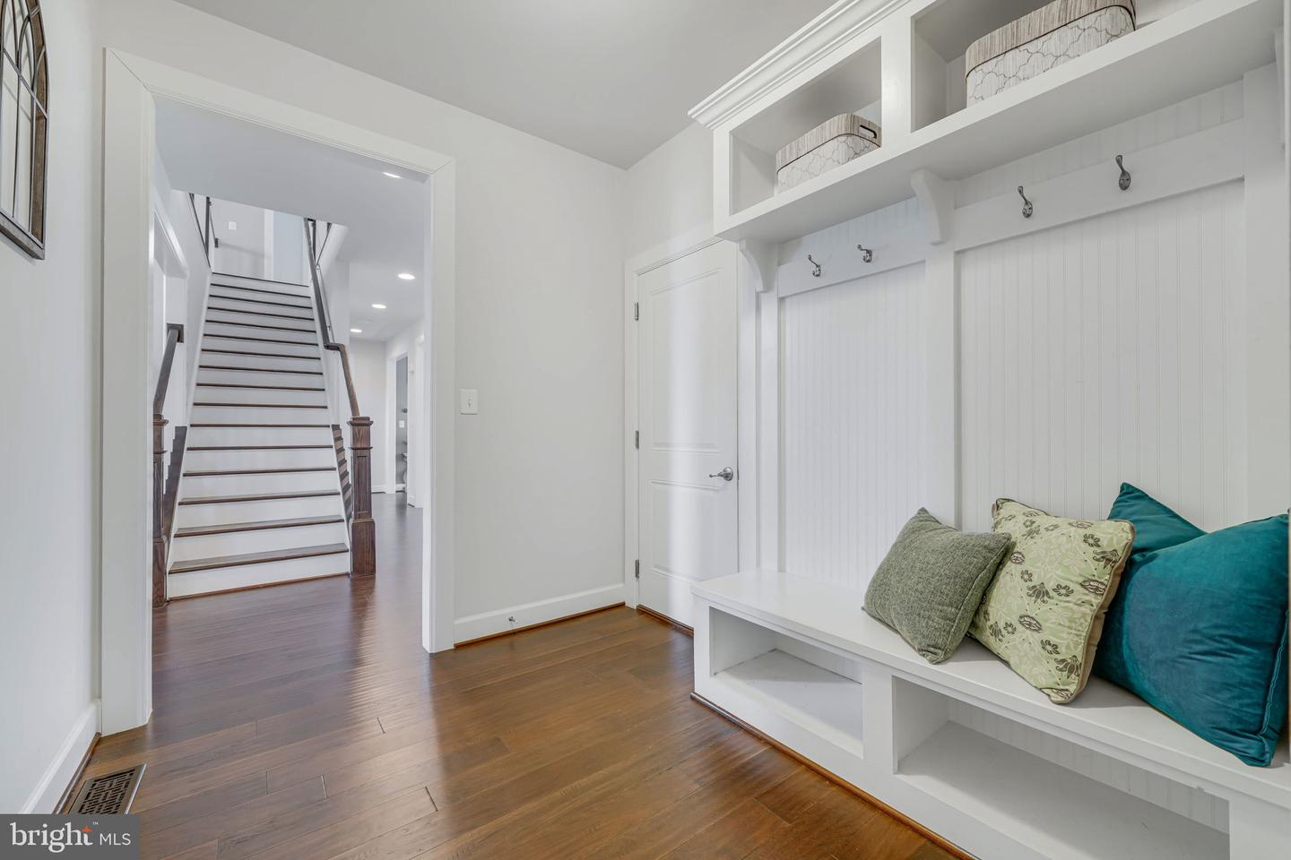 24378 VIRGINIA GOLD LN, ALDIE, Virginia 20105, 6 Bedrooms Bedrooms, ,6 BathroomsBathrooms,Residential,For sale,24378 VIRGINIA GOLD LN,VALO2096684 MLS # VALO2096684