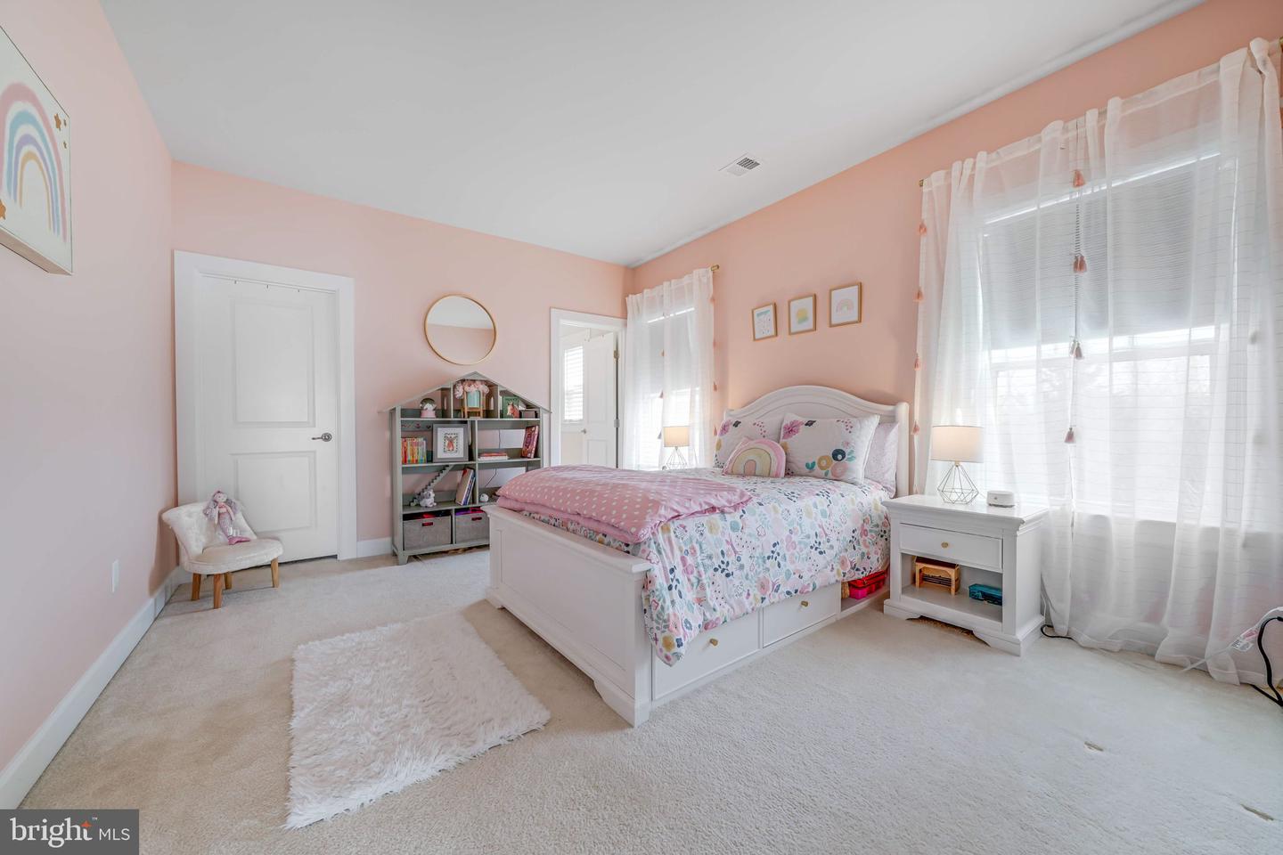 24378 VIRGINIA GOLD LN, ALDIE, Virginia 20105, 6 Bedrooms Bedrooms, ,6 BathroomsBathrooms,Residential,For sale,24378 VIRGINIA GOLD LN,VALO2096684 MLS # VALO2096684