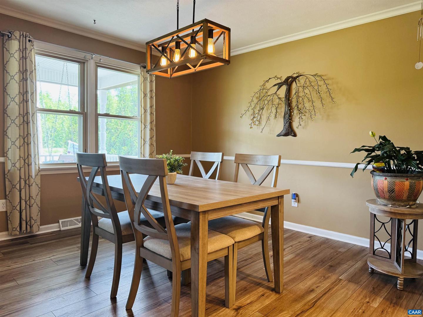 1595 BARTERBROOK RD, STAUNTON, Virginia 22401, 3 Bedrooms Bedrooms, ,2 BathroomsBathrooms,Residential,For sale,1595 BARTERBROOK RD,664624 MLS # 664624