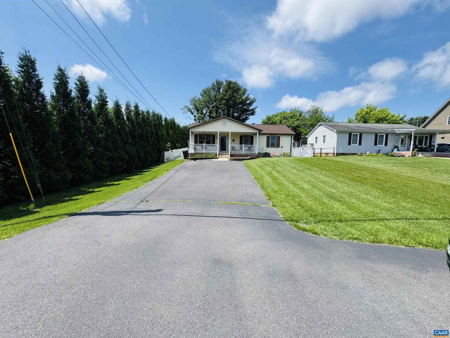 1595 BARTERBROOK RD, STAUNTON, Virginia 22401, 3 Bedrooms Bedrooms, ,2 BathroomsBathrooms,Residential,For sale,1595 BARTERBROOK RD,664624 MLS # 664624