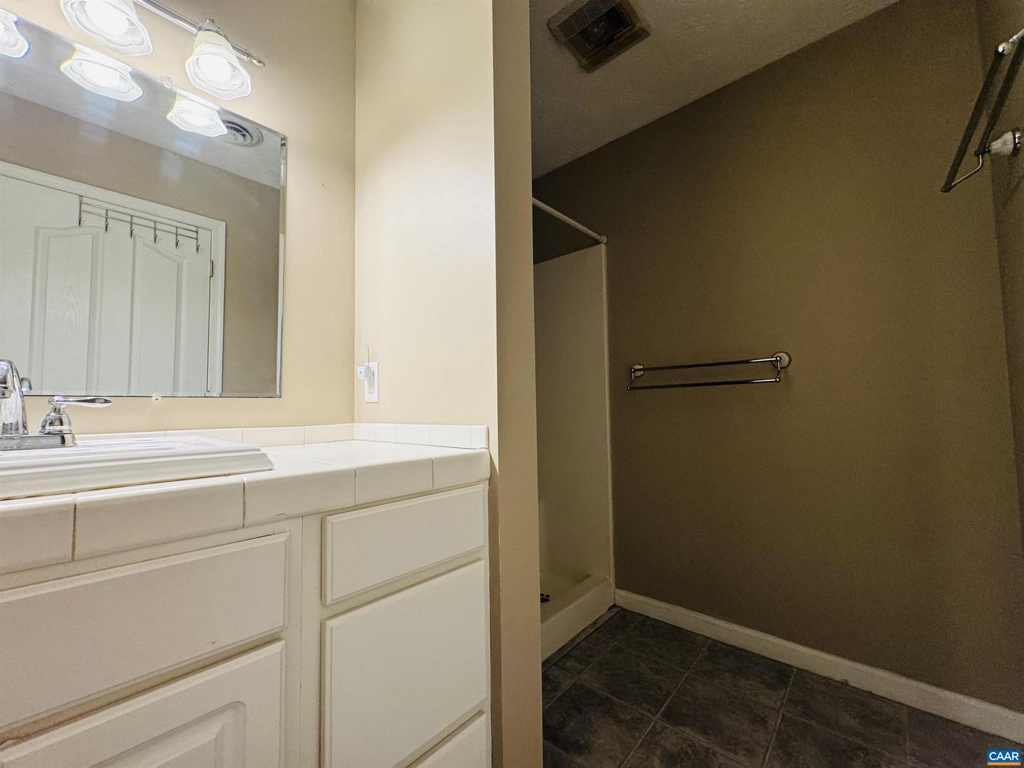 1595 BARTERBROOK RD, STAUNTON, Virginia 22401, 3 Bedrooms Bedrooms, ,2 BathroomsBathrooms,Residential,For sale,1595 BARTERBROOK RD,664624 MLS # 664624