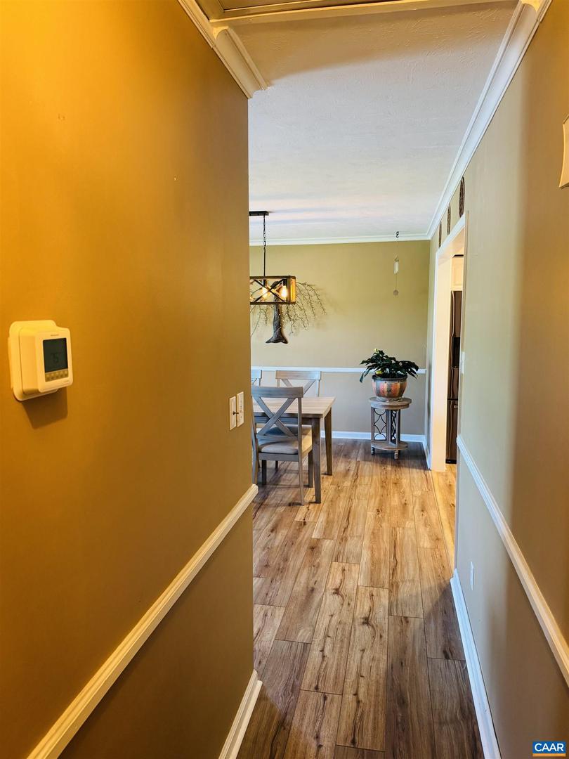 1595 BARTERBROOK RD, STAUNTON, Virginia 22401, 3 Bedrooms Bedrooms, ,2 BathroomsBathrooms,Residential,For sale,1595 BARTERBROOK RD,664624 MLS # 664624