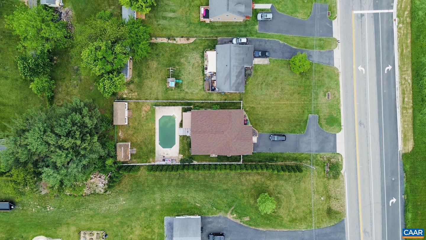 1595 BARTERBROOK RD, STAUNTON, Virginia 22401, 3 Bedrooms Bedrooms, ,2 BathroomsBathrooms,Residential,For sale,1595 BARTERBROOK RD,664624 MLS # 664624