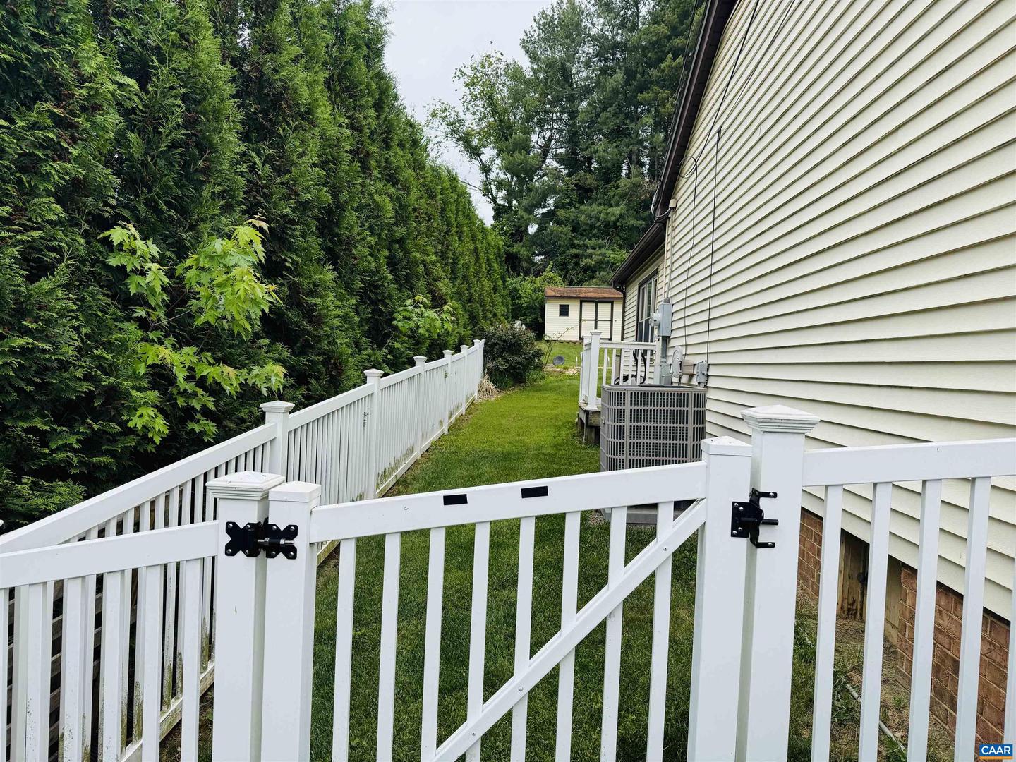 1595 BARTERBROOK RD, STAUNTON, Virginia 22401, 3 Bedrooms Bedrooms, ,2 BathroomsBathrooms,Residential,For sale,1595 BARTERBROOK RD,664624 MLS # 664624