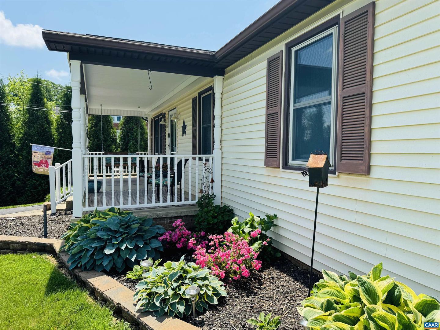 1595 BARTERBROOK RD, STAUNTON, Virginia 22401, 3 Bedrooms Bedrooms, ,2 BathroomsBathrooms,Residential,For sale,1595 BARTERBROOK RD,664624 MLS # 664624