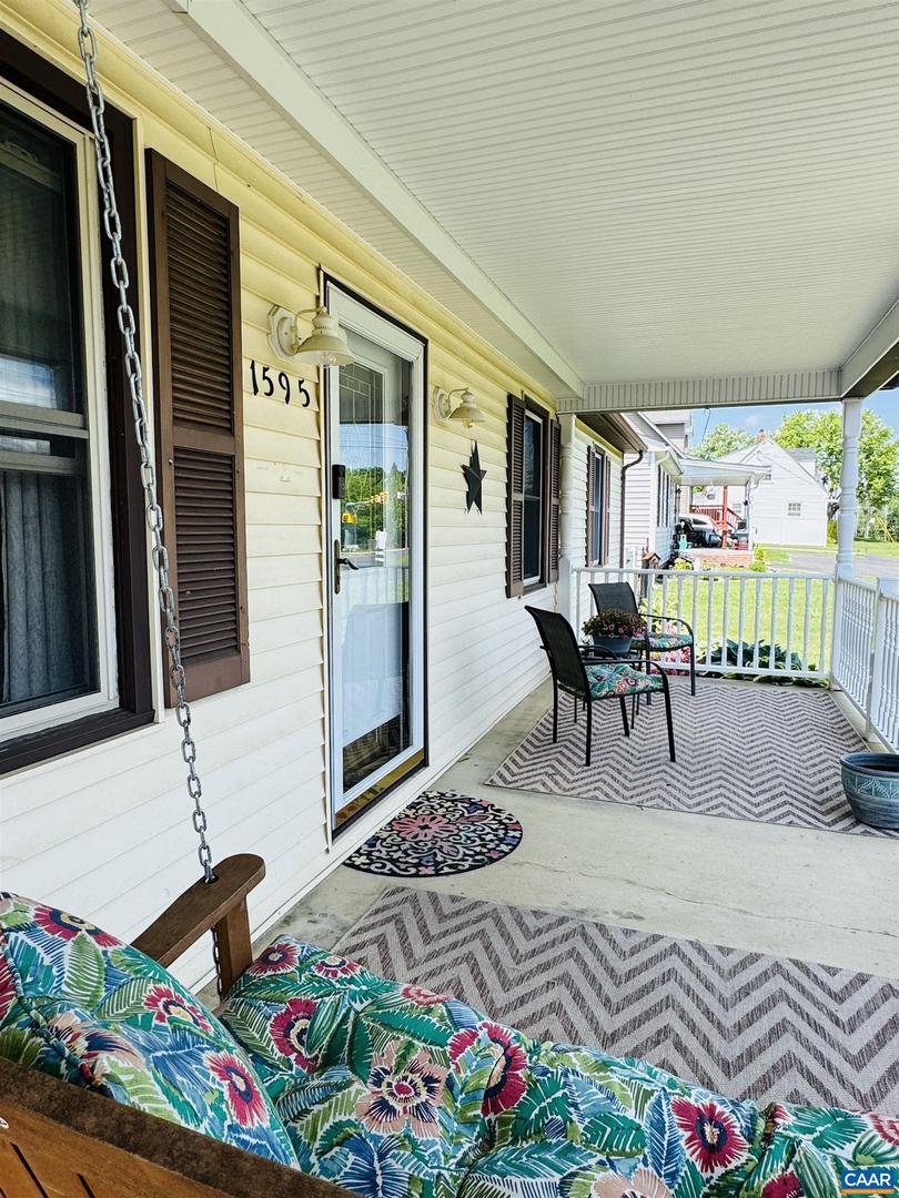 1595 BARTERBROOK RD, STAUNTON, Virginia 22401, 3 Bedrooms Bedrooms, ,2 BathroomsBathrooms,Residential,For sale,1595 BARTERBROOK RD,664624 MLS # 664624