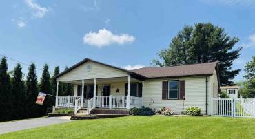 1595 BARTERBROOK RD, STAUNTON, Virginia 22401, 3 Bedrooms Bedrooms, ,2 BathroomsBathrooms,Residential,For sale,1595 BARTERBROOK RD,664624 MLS # 664624