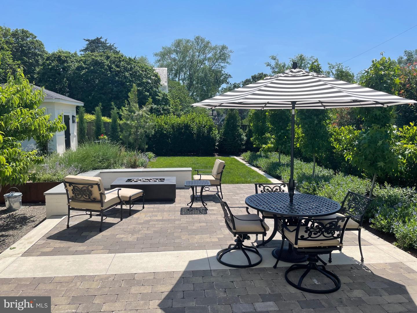6100 VERNON TER, ALEXANDRIA, Virginia 22307, 2 Bedrooms Bedrooms, ,2 BathroomsBathrooms,Residential,For sale,6100 VERNON TER,VAFX2209058 MLS # VAFX2209058