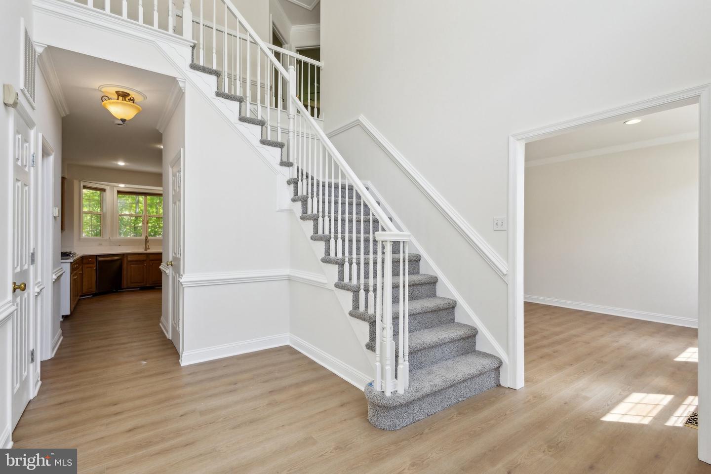 6 NORFOLK ST, FREDERICKSBURG, Virginia 22406, 6 Bedrooms Bedrooms, ,3 BathroomsBathrooms,Residential,For sale,6 NORFOLK ST,VAST2036294 MLS # VAST2036294