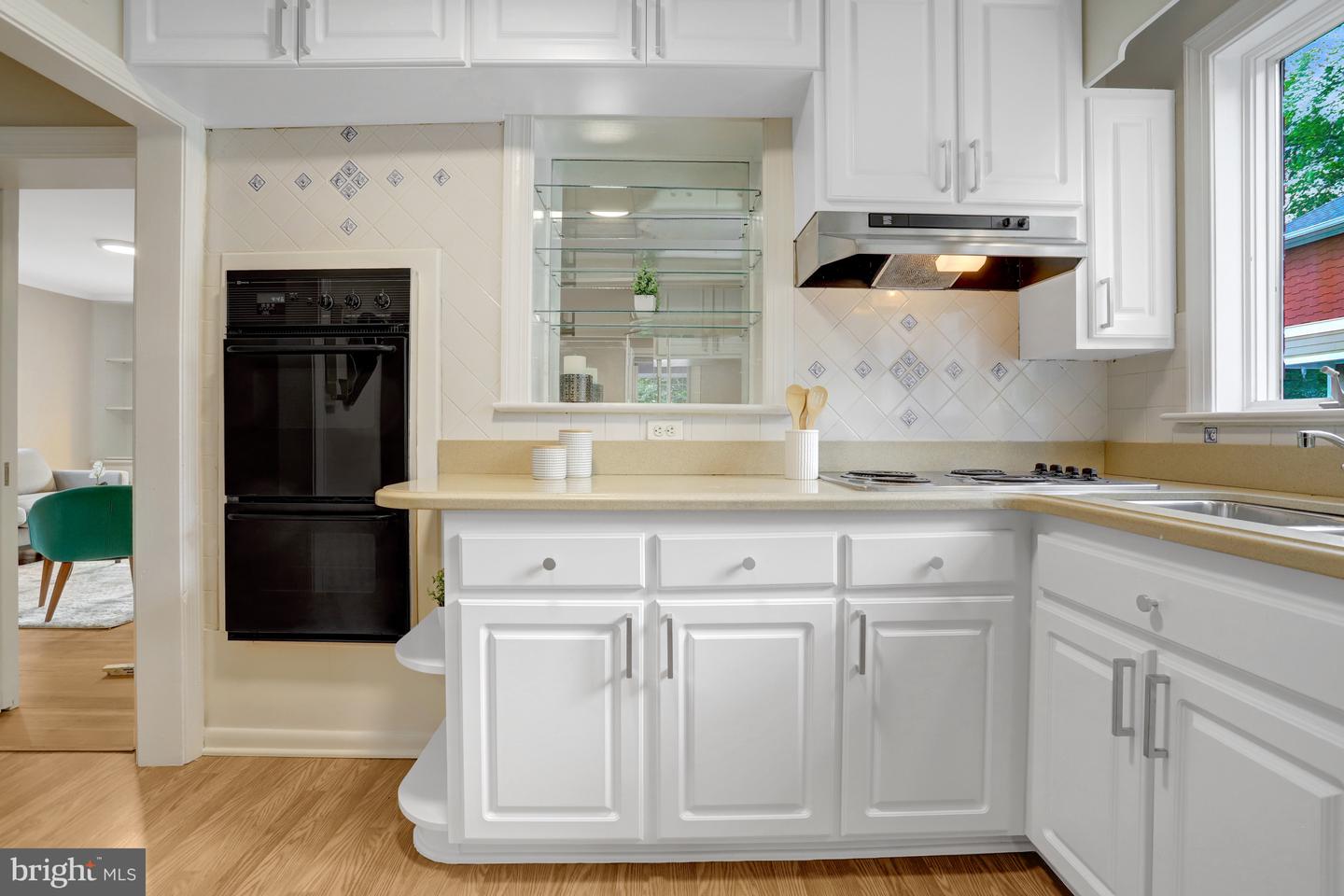 1600 N TAYLOR ST, ARLINGTON, Virginia 22207, 4 Bedrooms Bedrooms, ,3 BathroomsBathrooms,Residential,For sale,1600 N TAYLOR ST,VAAR2054654 MLS # VAAR2054654