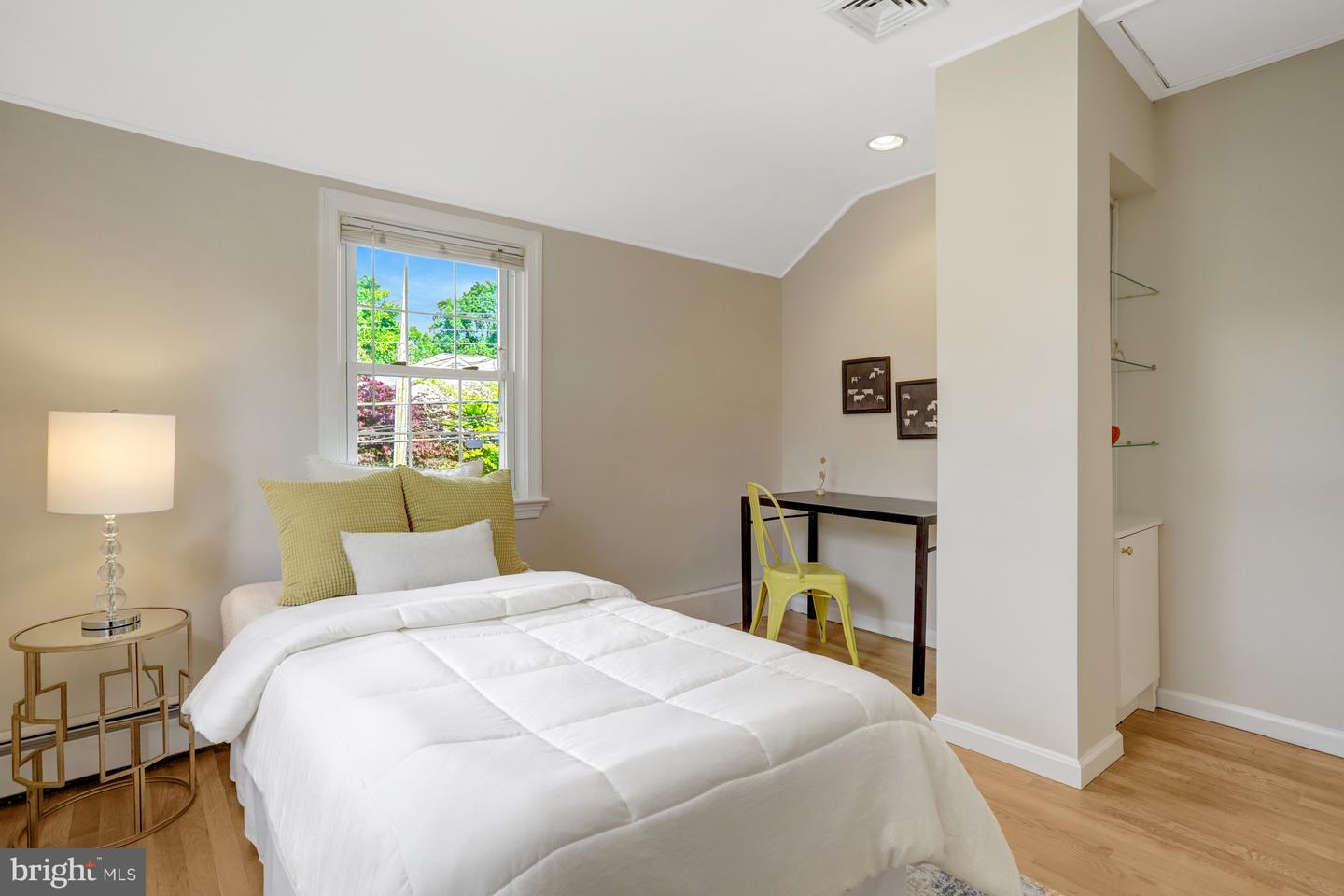 1600 N TAYLOR ST, ARLINGTON, Virginia 22207, 4 Bedrooms Bedrooms, ,3 BathroomsBathrooms,Residential,For sale,1600 N TAYLOR ST,VAAR2054654 MLS # VAAR2054654
