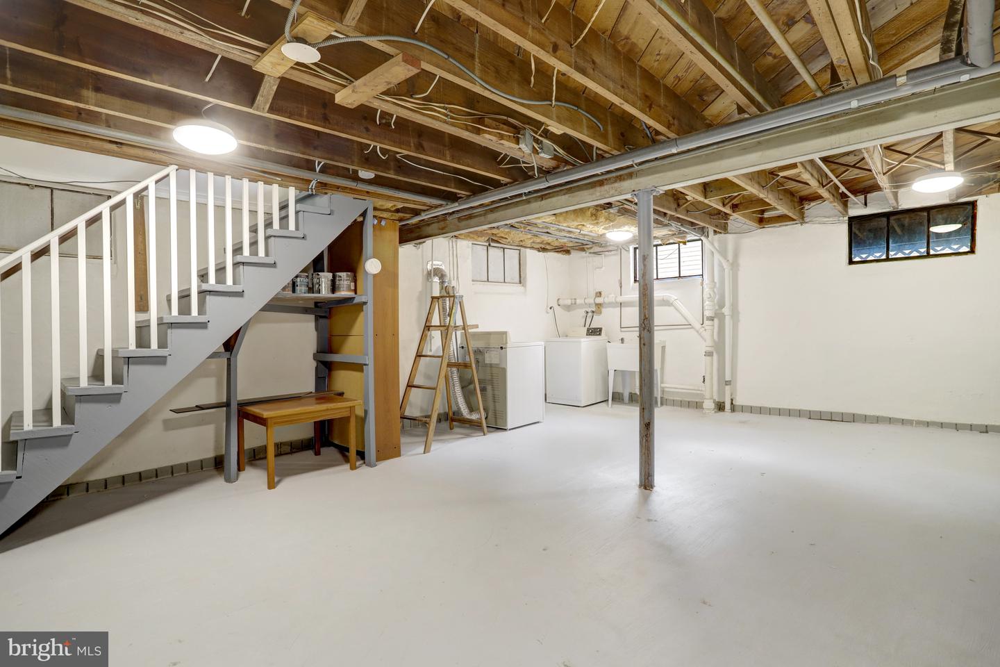 1600 N TAYLOR ST, ARLINGTON, Virginia 22207, 4 Bedrooms Bedrooms, ,3 BathroomsBathrooms,Residential,For sale,1600 N TAYLOR ST,VAAR2054654 MLS # VAAR2054654