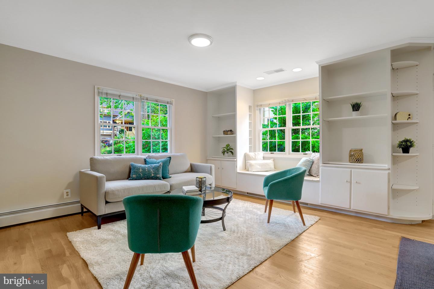1600 N TAYLOR ST, ARLINGTON, Virginia 22207, 4 Bedrooms Bedrooms, ,3 BathroomsBathrooms,Residential,For sale,1600 N TAYLOR ST,VAAR2054654 MLS # VAAR2054654