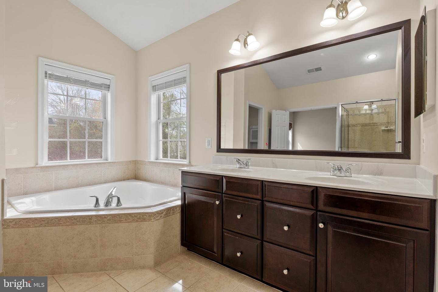 24299 MISTY DEW PL, ALDIE, Virginia 20105, 5 Bedrooms Bedrooms, ,5 BathroomsBathrooms,Residential,For sale,24299 MISTY DEW PL,VALO2092762 MLS # VALO2092762