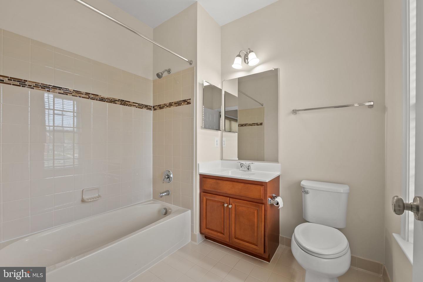 24299 MISTY DEW PL, ALDIE, Virginia 20105, 5 Bedrooms Bedrooms, ,5 BathroomsBathrooms,Residential,For sale,24299 MISTY DEW PL,VALO2092762 MLS # VALO2092762