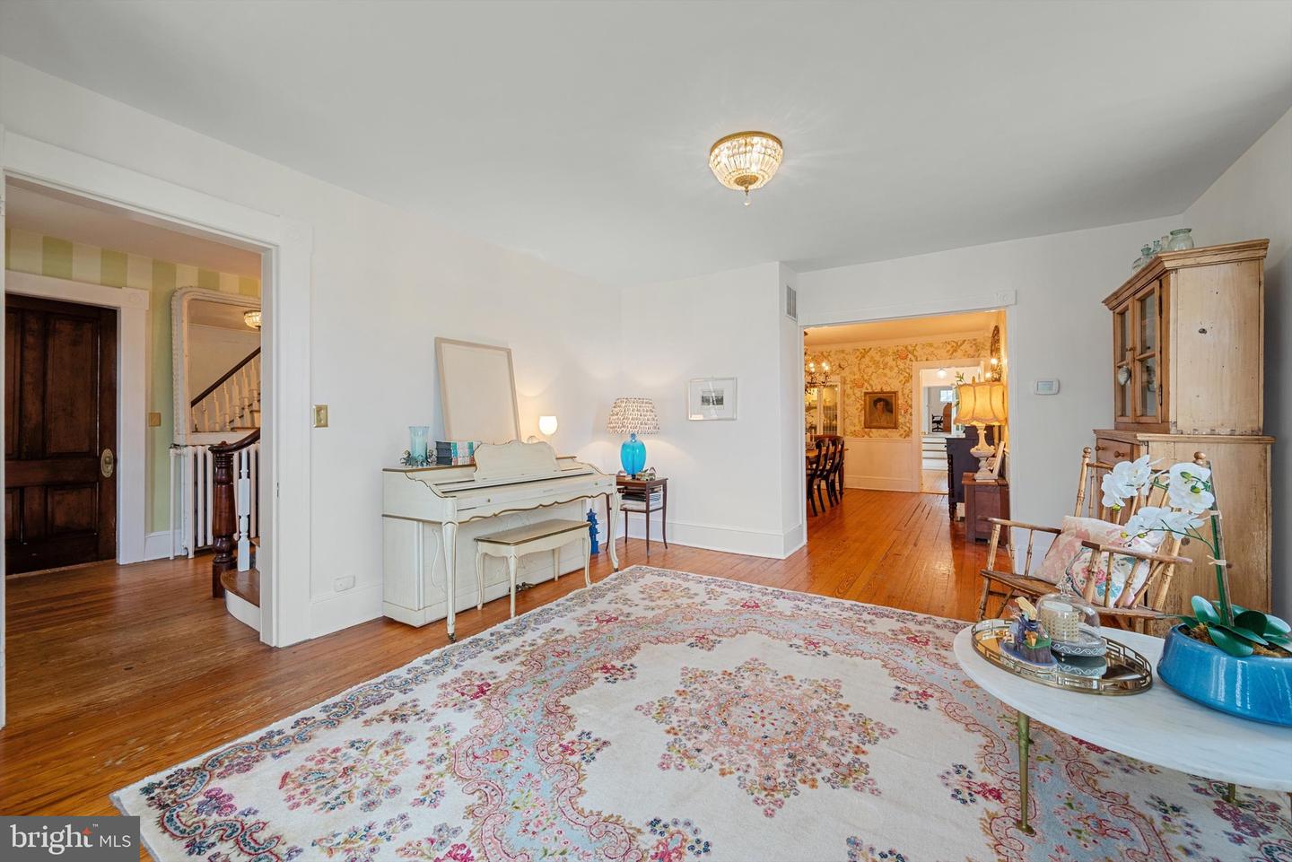 19 E LOUDOUN ST, ROUND HILL, Virginia 20141, 4 Bedrooms Bedrooms, ,3 BathroomsBathrooms,Residential,For sale,19 E LOUDOUN ST,VALO2093080 MLS # VALO2093080