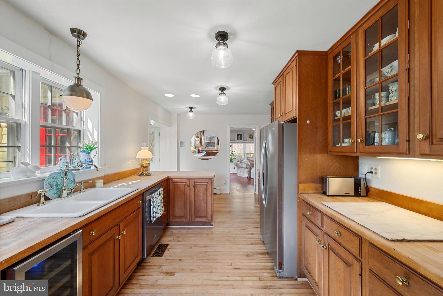 19 E LOUDOUN ST, ROUND HILL, Virginia 20141, 4 Bedrooms Bedrooms, ,3 BathroomsBathrooms,Residential,For sale,19 E LOUDOUN ST,VALO2093080 MLS # VALO2093080