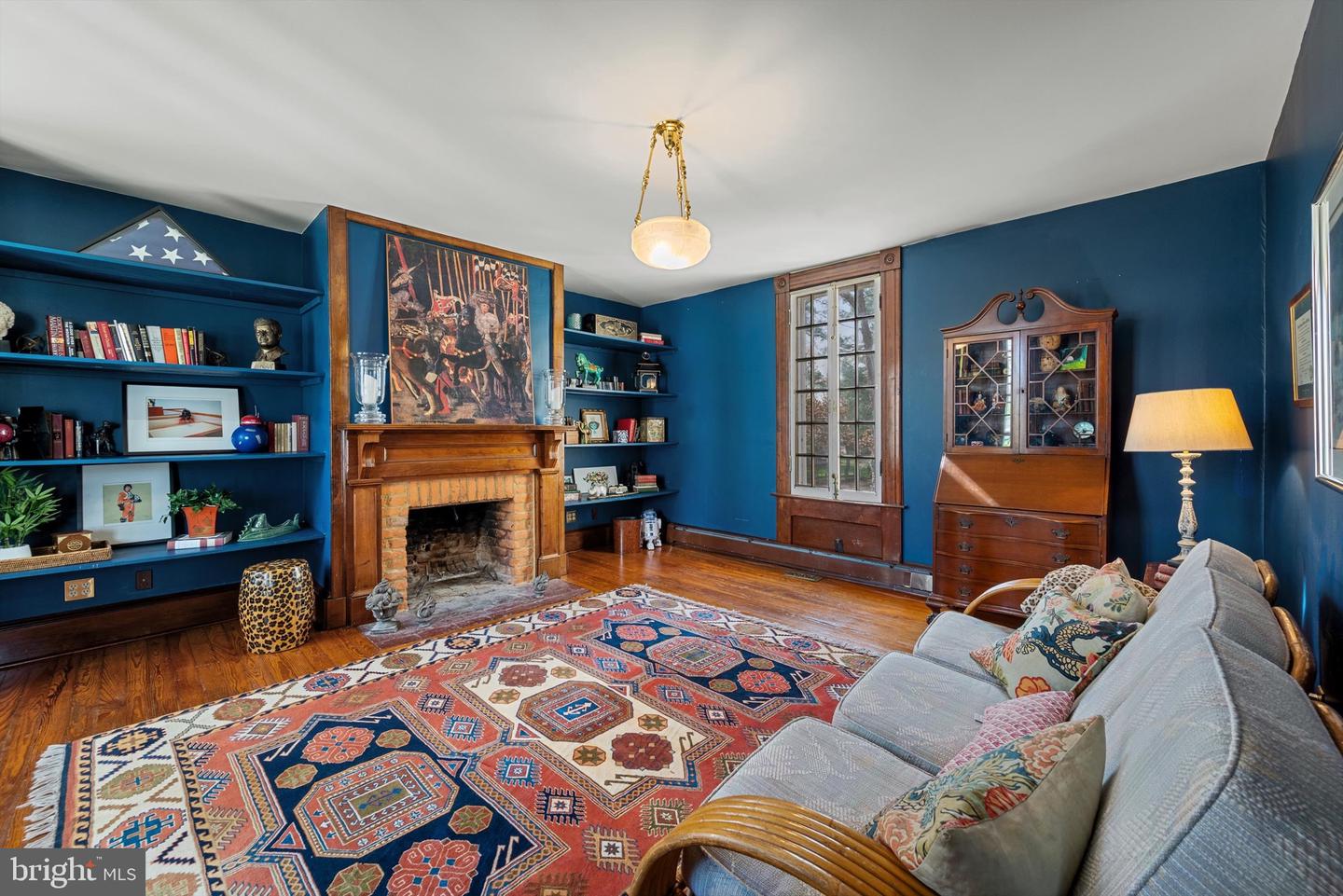 19 E LOUDOUN ST, ROUND HILL, Virginia 20141, 4 Bedrooms Bedrooms, ,3 BathroomsBathrooms,Residential,For sale,19 E LOUDOUN ST,VALO2093080 MLS # VALO2093080