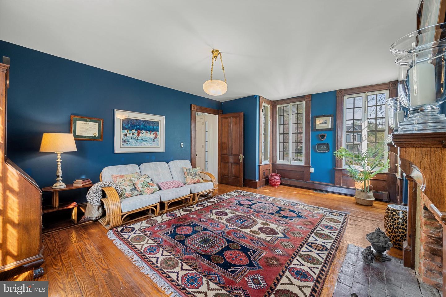 19 E LOUDOUN ST, ROUND HILL, Virginia 20141, 4 Bedrooms Bedrooms, ,3 BathroomsBathrooms,Residential,For sale,19 E LOUDOUN ST,VALO2093080 MLS # VALO2093080