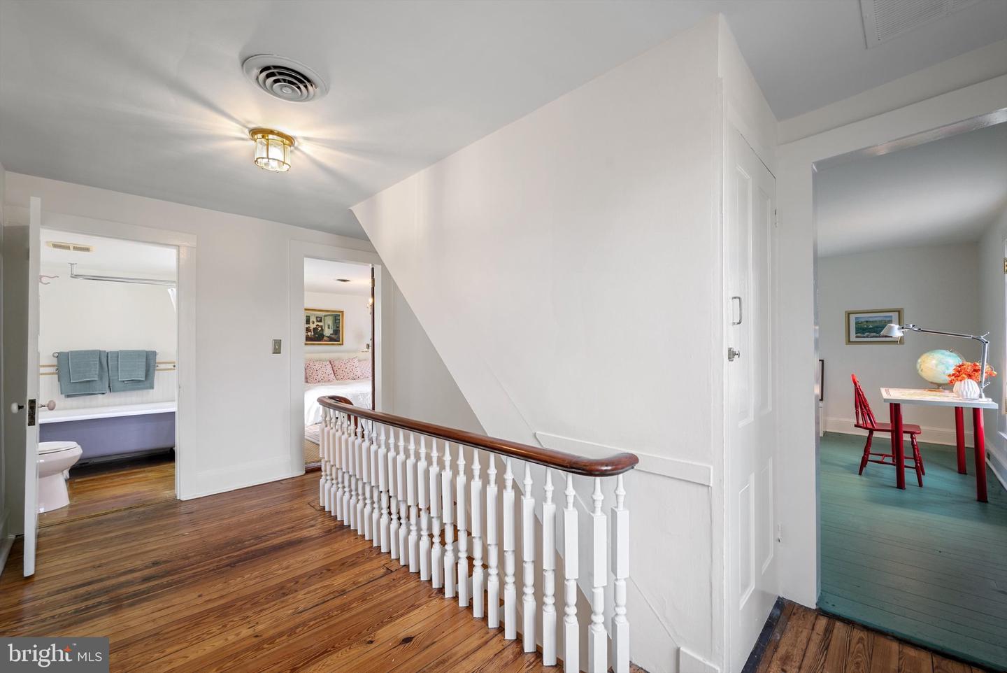 19 E LOUDOUN ST, ROUND HILL, Virginia 20141, 4 Bedrooms Bedrooms, ,3 BathroomsBathrooms,Residential,For sale,19 E LOUDOUN ST,VALO2093080 MLS # VALO2093080