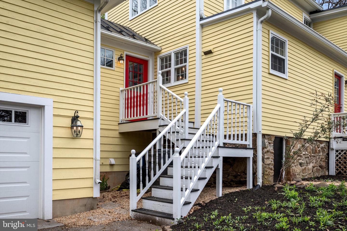19 E LOUDOUN ST, ROUND HILL, Virginia 20141, 4 Bedrooms Bedrooms, ,3 BathroomsBathrooms,Residential,For sale,19 E LOUDOUN ST,VALO2093080 MLS # VALO2093080