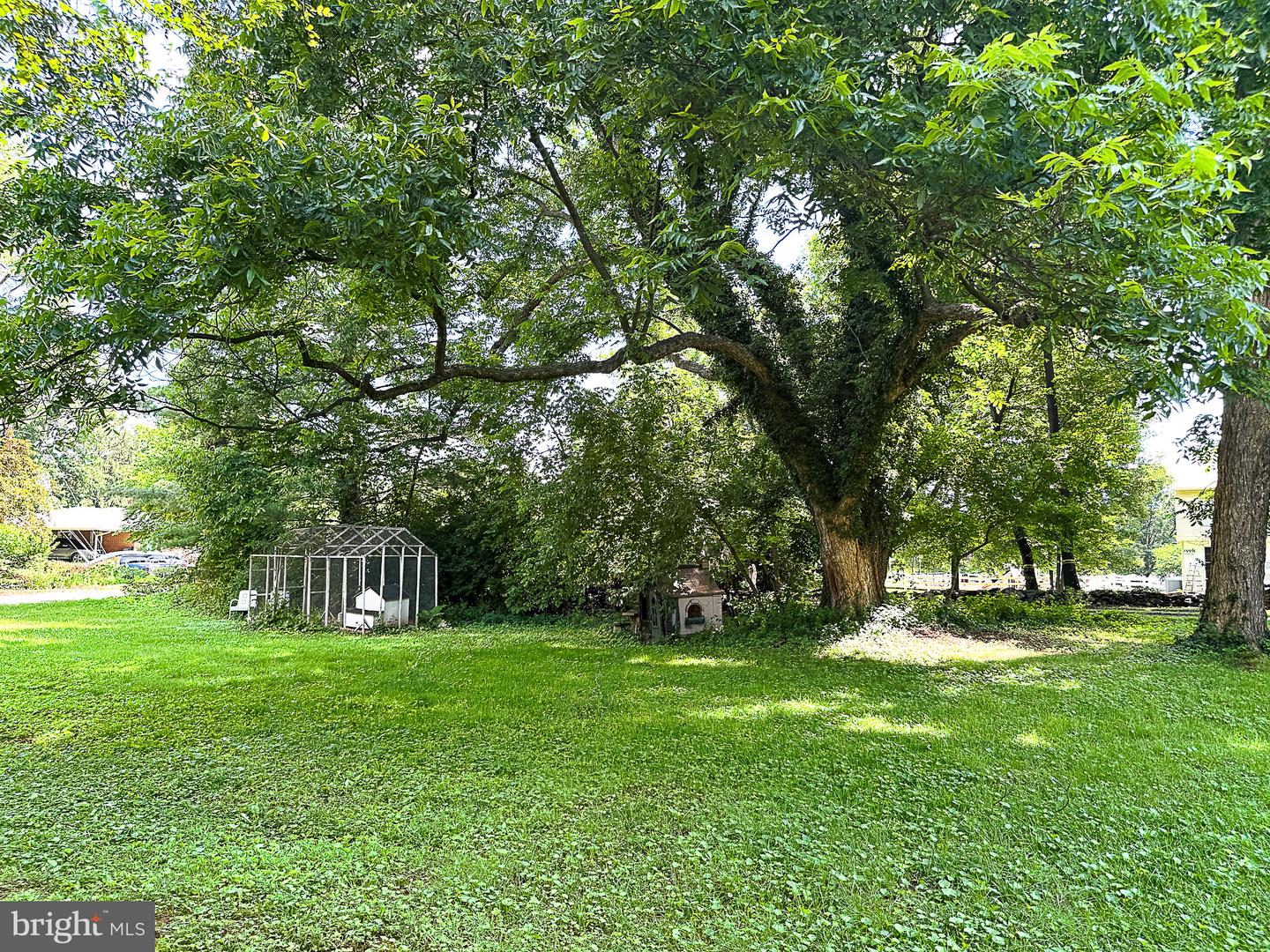 19 E LOUDOUN ST, ROUND HILL, Virginia 20141, 4 Bedrooms Bedrooms, ,3 BathroomsBathrooms,Residential,For sale,19 E LOUDOUN ST,VALO2093080 MLS # VALO2093080