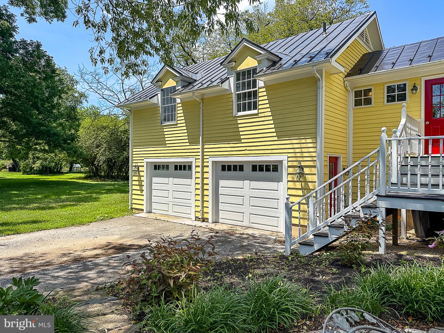 19 E LOUDOUN ST, ROUND HILL, Virginia 20141, 4 Bedrooms Bedrooms, ,3 BathroomsBathrooms,Residential,For sale,19 E LOUDOUN ST,VALO2093080 MLS # VALO2093080