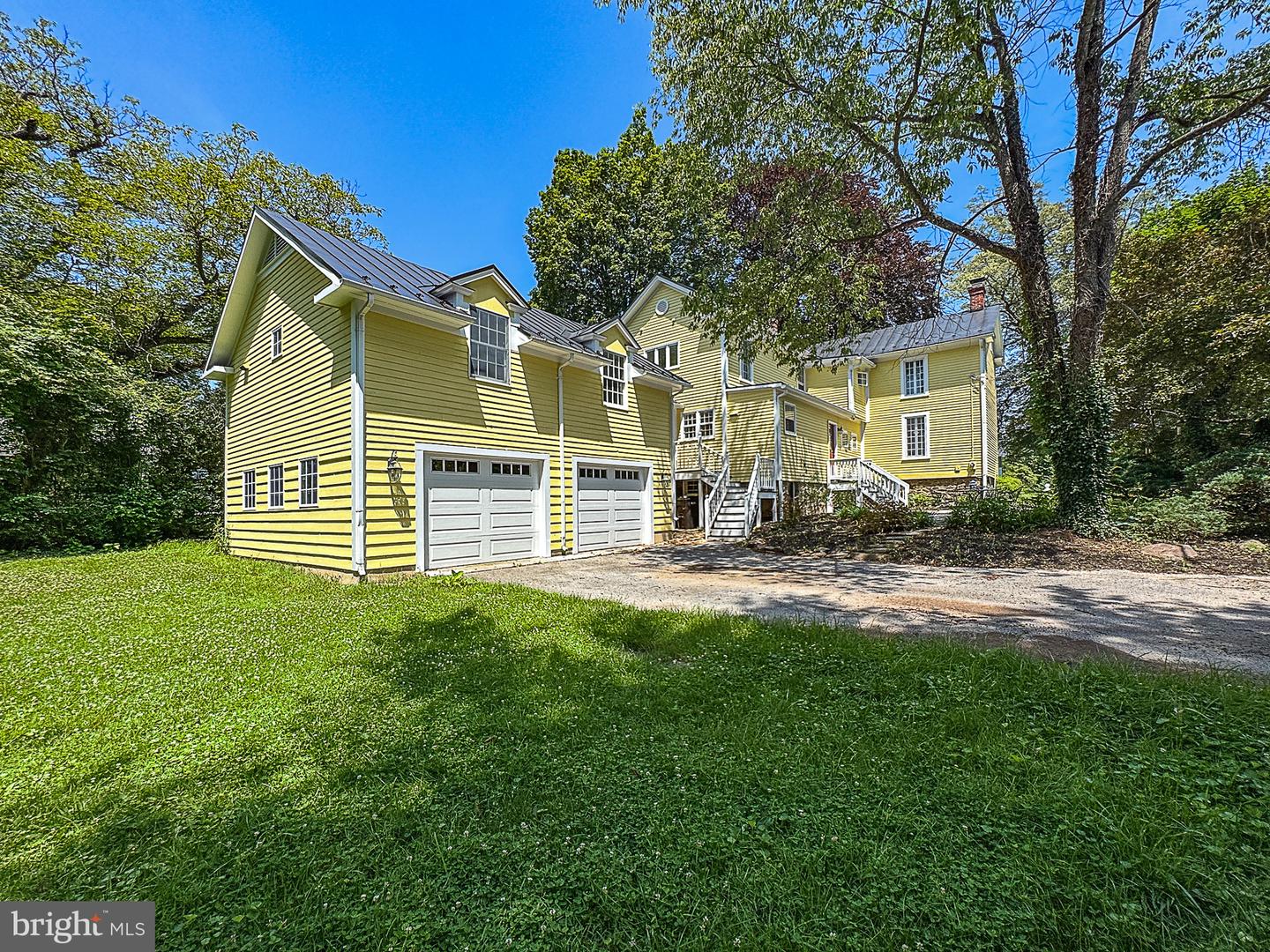 19 E LOUDOUN ST, ROUND HILL, Virginia 20141, 4 Bedrooms Bedrooms, ,3 BathroomsBathrooms,Residential,For sale,19 E LOUDOUN ST,VALO2093080 MLS # VALO2093080