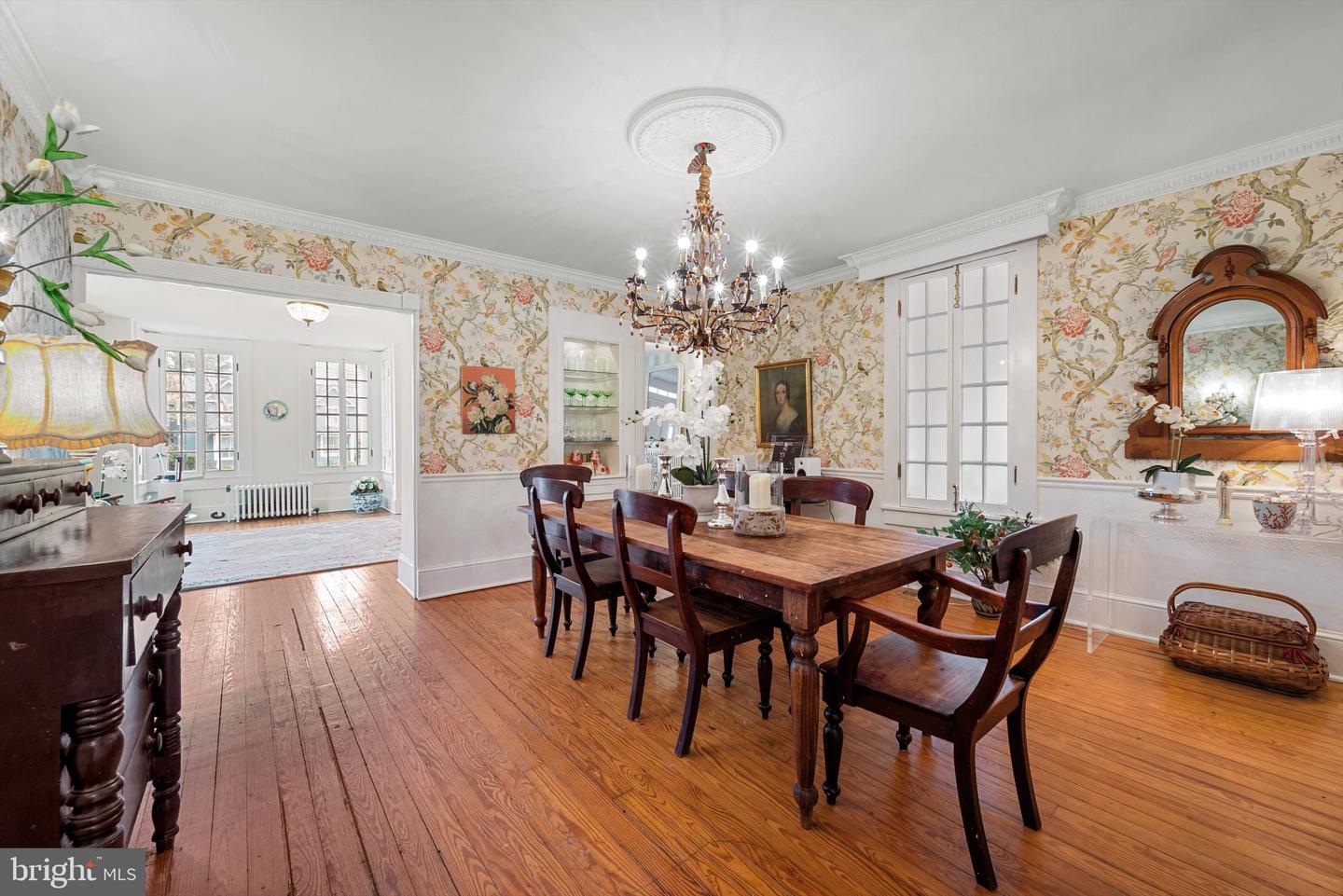 19 E LOUDOUN ST, ROUND HILL, Virginia 20141, 4 Bedrooms Bedrooms, ,3 BathroomsBathrooms,Residential,For sale,19 E LOUDOUN ST,VALO2093080 MLS # VALO2093080