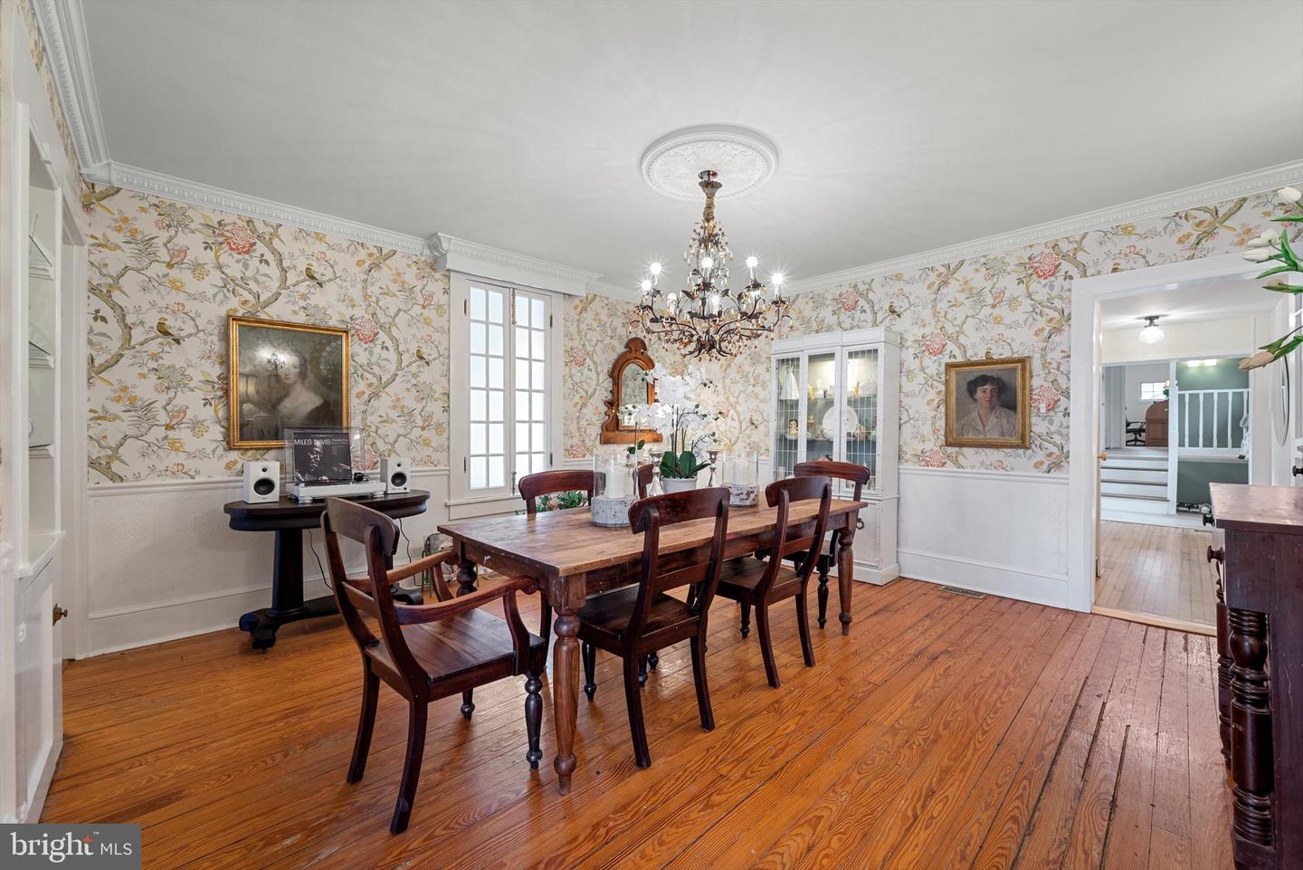 19 E LOUDOUN ST, ROUND HILL, Virginia 20141, 4 Bedrooms Bedrooms, ,3 BathroomsBathrooms,Residential,For sale,19 E LOUDOUN ST,VALO2093080 MLS # VALO2093080