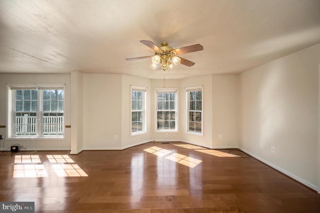 8128 SHIRLEY RD, SPOTSYLVANIA, Virginia 22551, 4 Bedrooms Bedrooms, ,2 BathroomsBathrooms,Residential,8128 SHIRLEY RD,VASP2022986 MLS # VASP2022986
