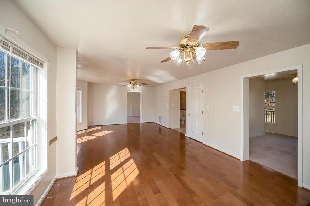 8128 SHIRLEY RD, SPOTSYLVANIA, Virginia 22551, 4 Bedrooms Bedrooms, ,2 BathroomsBathrooms,Residential,8128 SHIRLEY RD,VASP2022986 MLS # VASP2022986