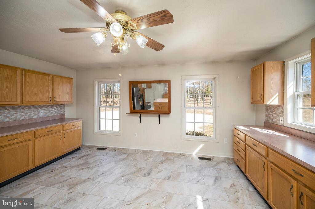 8128 SHIRLEY RD, SPOTSYLVANIA, Virginia 22551, 4 Bedrooms Bedrooms, ,2 BathroomsBathrooms,Residential,8128 SHIRLEY RD,VASP2022986 MLS # VASP2022986