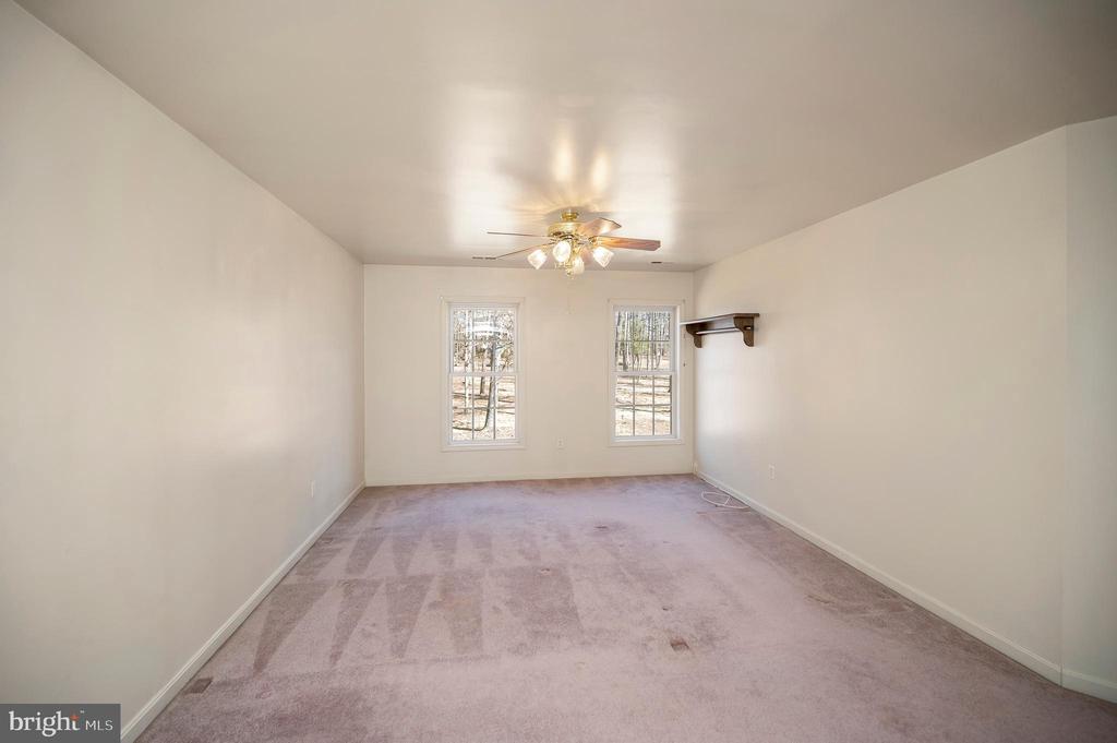 8128 SHIRLEY RD, SPOTSYLVANIA, Virginia 22551, 4 Bedrooms Bedrooms, ,2 BathroomsBathrooms,Residential,8128 SHIRLEY RD,VASP2022986 MLS # VASP2022986