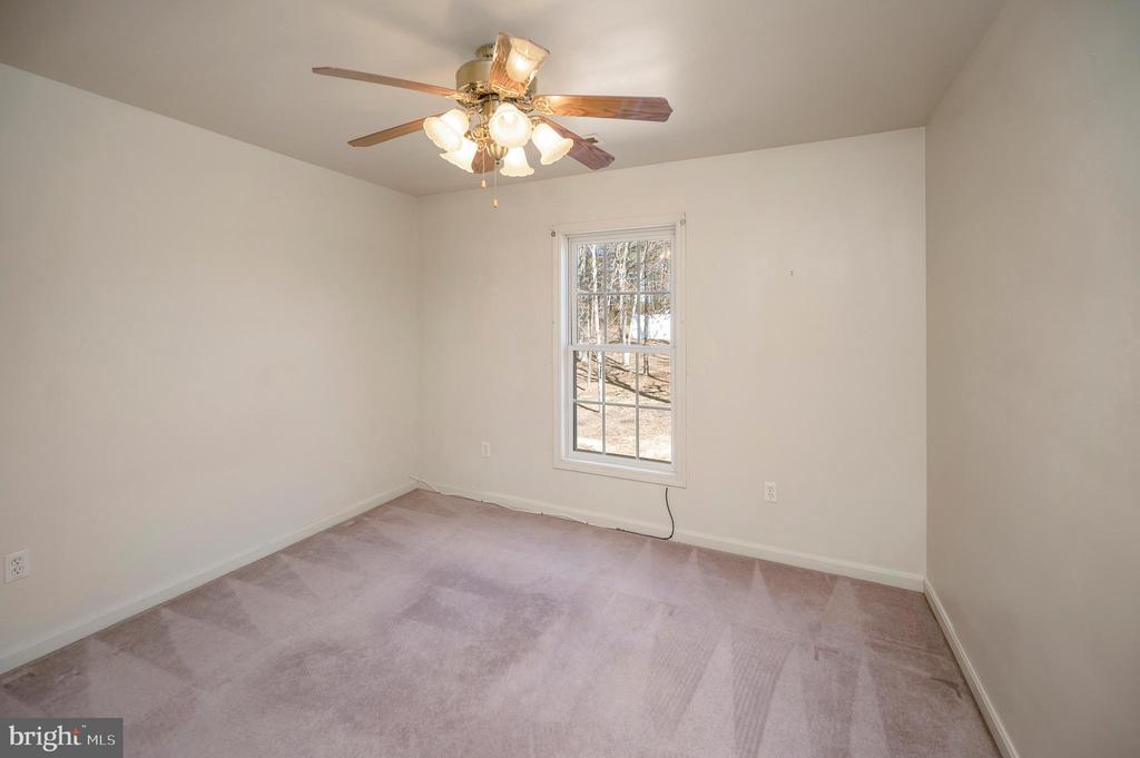 8128 SHIRLEY RD, SPOTSYLVANIA, Virginia 22551, 4 Bedrooms Bedrooms, ,2 BathroomsBathrooms,Residential,8128 SHIRLEY RD,VASP2022986 MLS # VASP2022986
