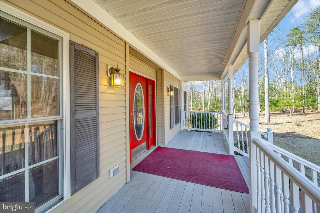 8128 SHIRLEY RD, SPOTSYLVANIA, Virginia 22551, 4 Bedrooms Bedrooms, ,2 BathroomsBathrooms,Residential,8128 SHIRLEY RD,VASP2022986 MLS # VASP2022986