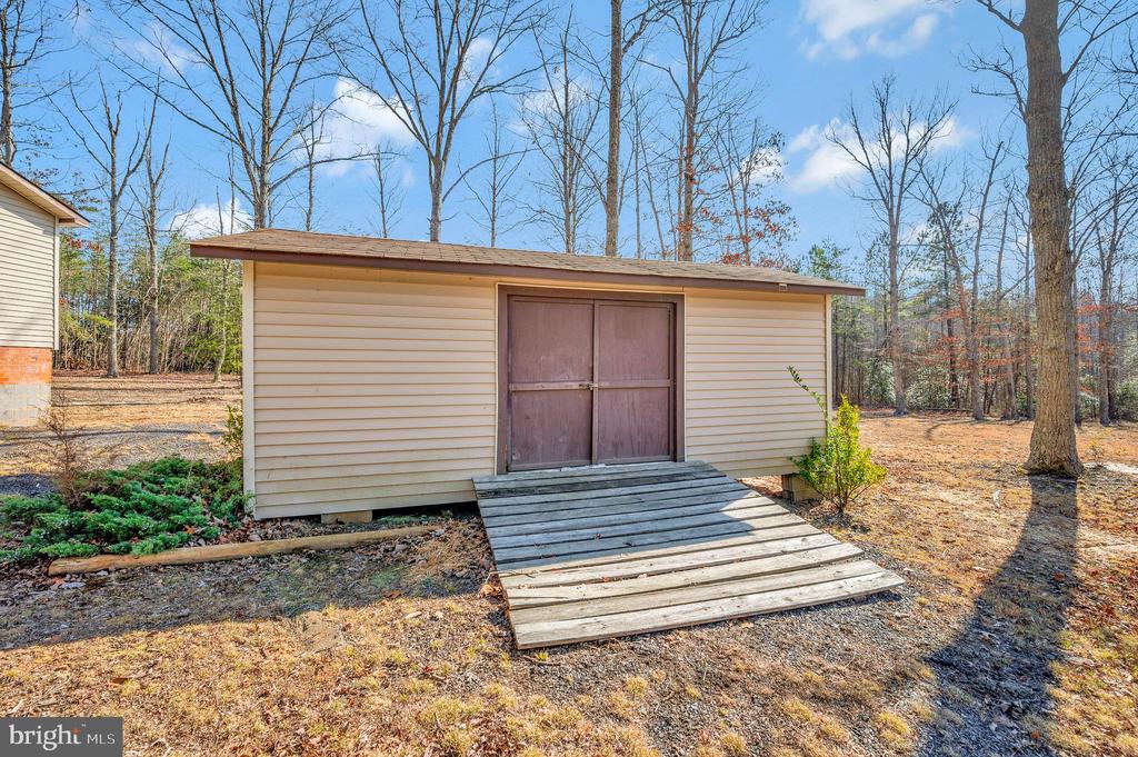 8128 SHIRLEY RD, SPOTSYLVANIA, Virginia 22551, 4 Bedrooms Bedrooms, ,2 BathroomsBathrooms,Residential,8128 SHIRLEY RD,VASP2022986 MLS # VASP2022986