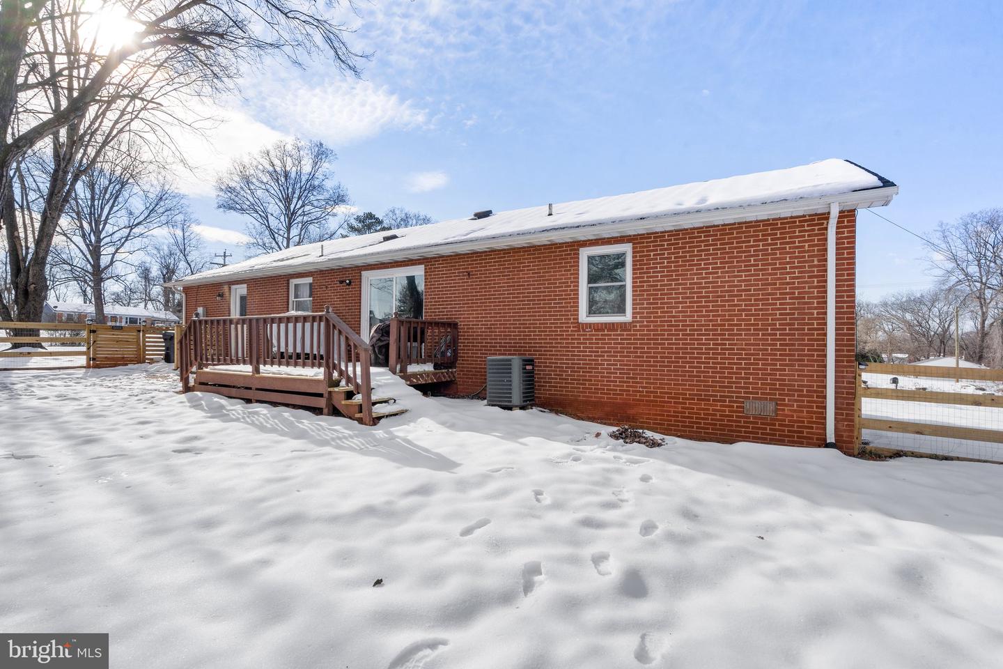 12157 DOGWOOD LANE, CULPEPER, Virginia 22701, 3 Bedrooms Bedrooms, ,2 BathroomsBathrooms,Residential,For sale,12157 DOGWOOD LANE,VACU2009370 MLS # VACU2009370