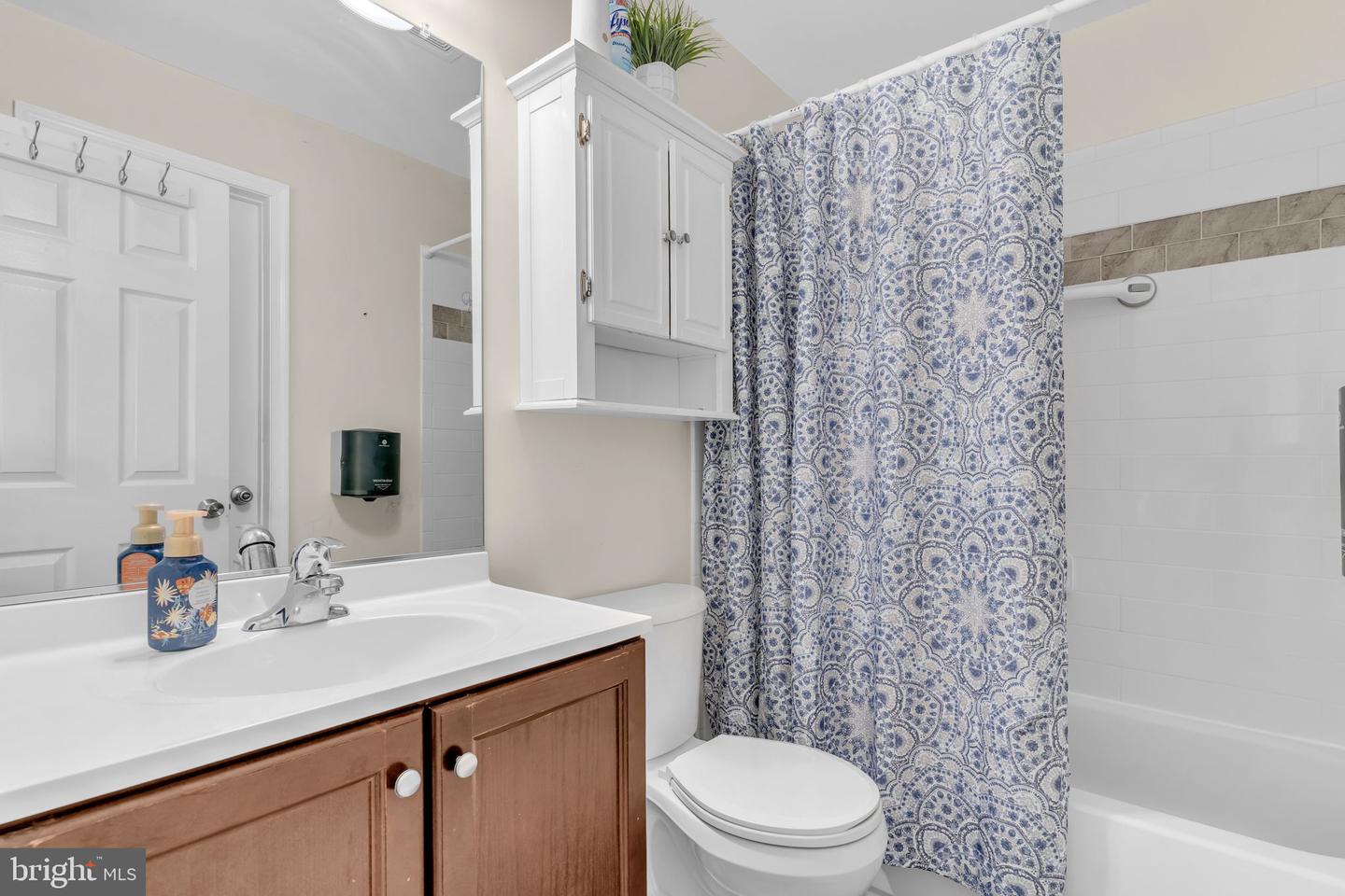603 N YORK RD, STERLING, Virginia 20164, 3 Bedrooms Bedrooms, ,2 BathroomsBathrooms,Residential,For sale,603 N YORK RD,VALO2089596 MLS # VALO2089596