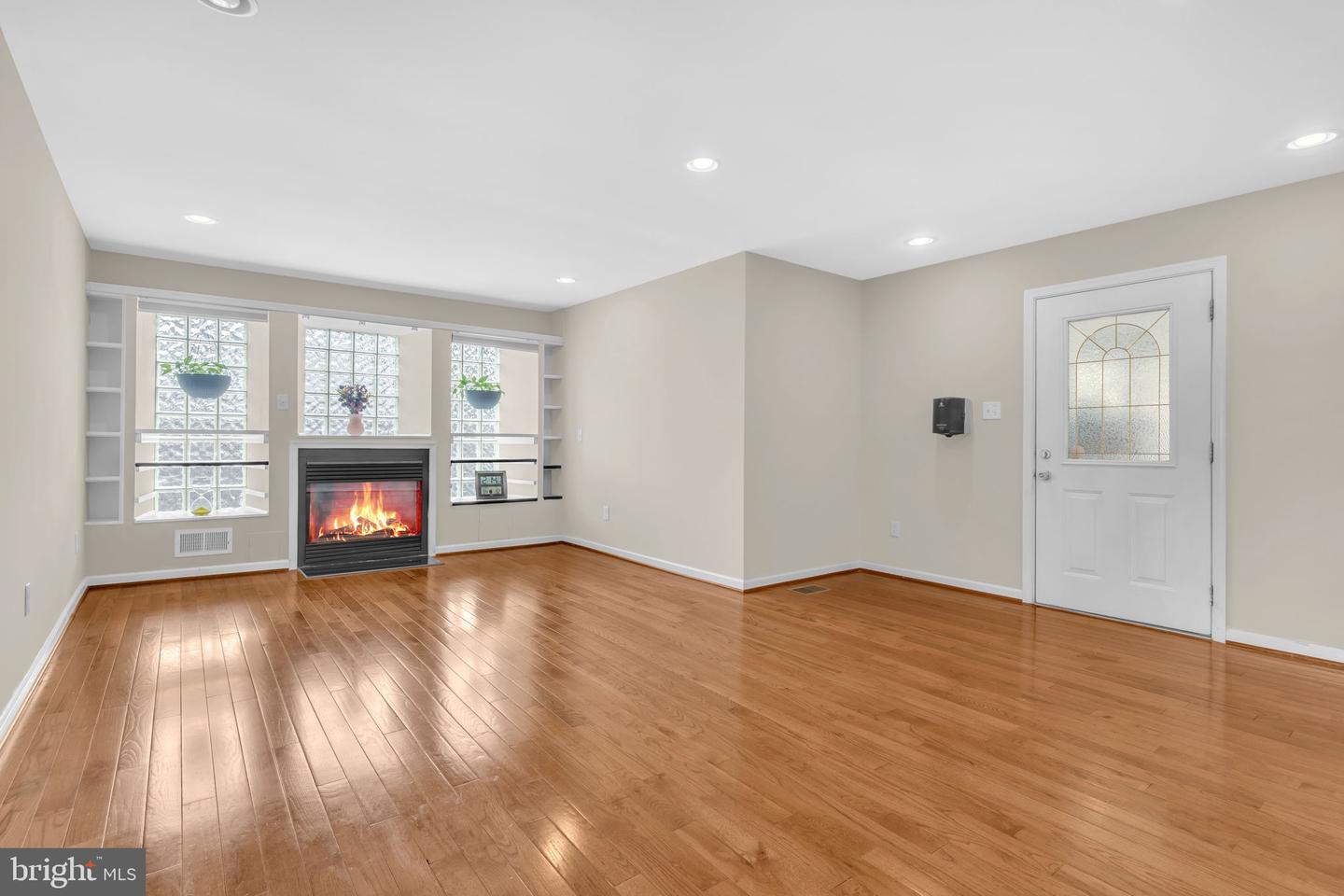 603 N YORK RD, STERLING, Virginia 20164, 3 Bedrooms Bedrooms, ,2 BathroomsBathrooms,Residential,For sale,603 N YORK RD,VALO2089596 MLS # VALO2089596