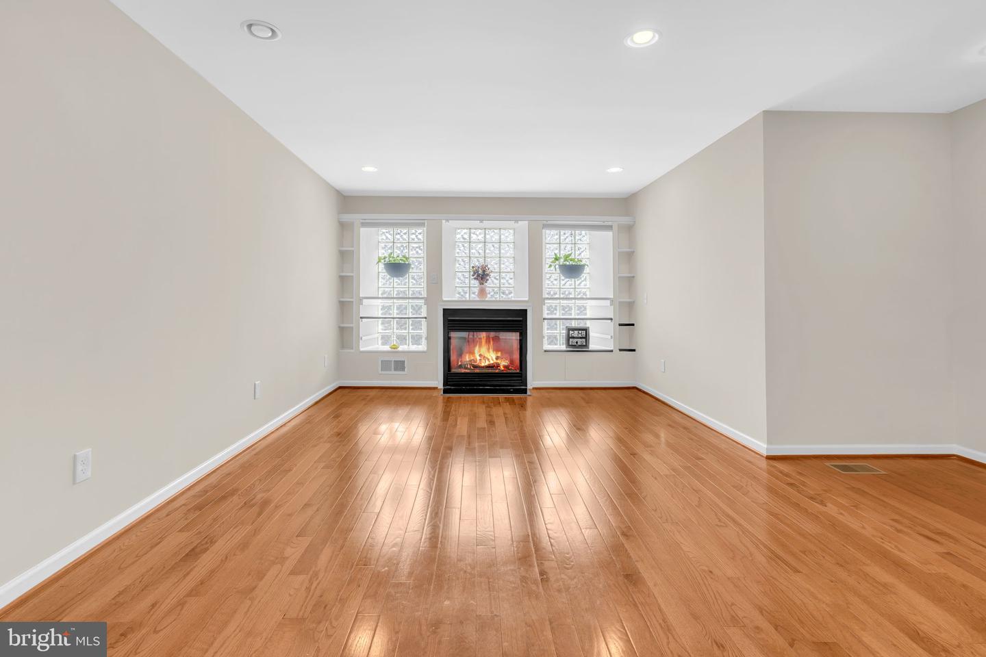 603 N YORK RD, STERLING, Virginia 20164, 3 Bedrooms Bedrooms, ,2 BathroomsBathrooms,Residential,For sale,603 N YORK RD,VALO2089596 MLS # VALO2089596