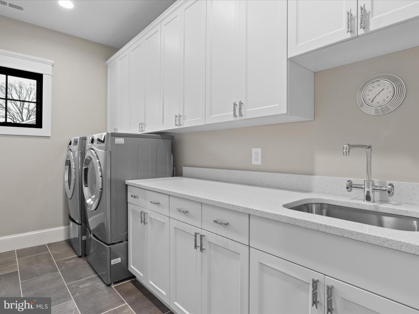 403 COLIN LN NW, VIENNA, Virginia 22180, 5 Bedrooms Bedrooms, ,4 BathroomsBathrooms,Residential,For sale,403 COLIN LN NW,VAFX2226242 MLS # VAFX2226242